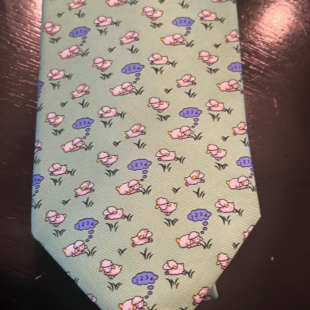 Brooks brothers men’s tie; 3 and 3/8 inch wide